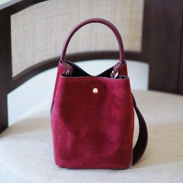 Bucket bag, semsket rød