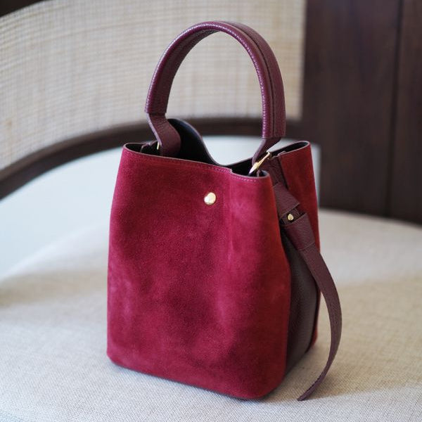 Bucket bag, semsket rød