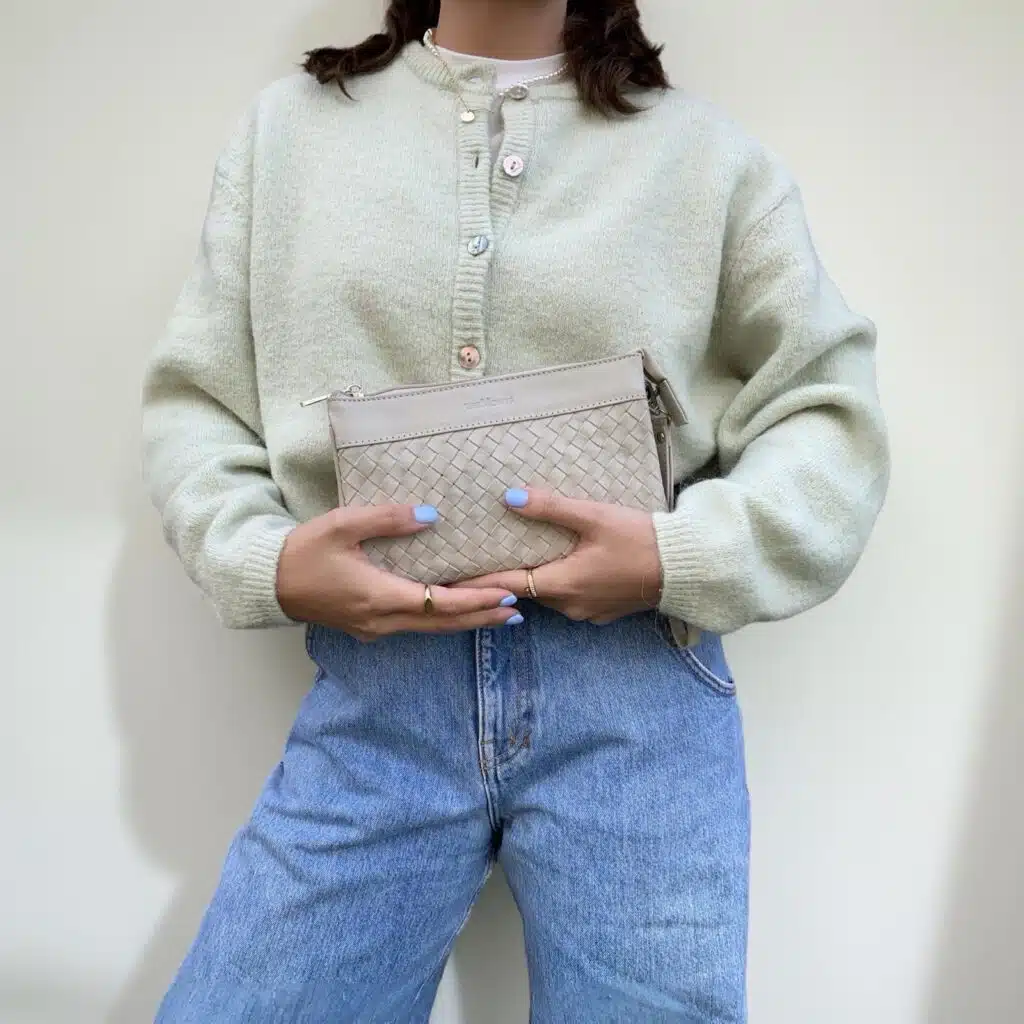 beige