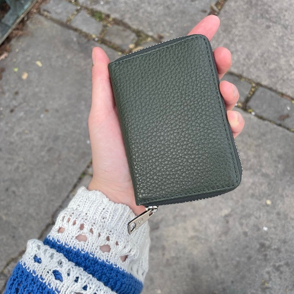Leaf green