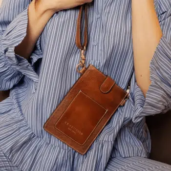 Re:Designed by DIXIE Freja, i walnut