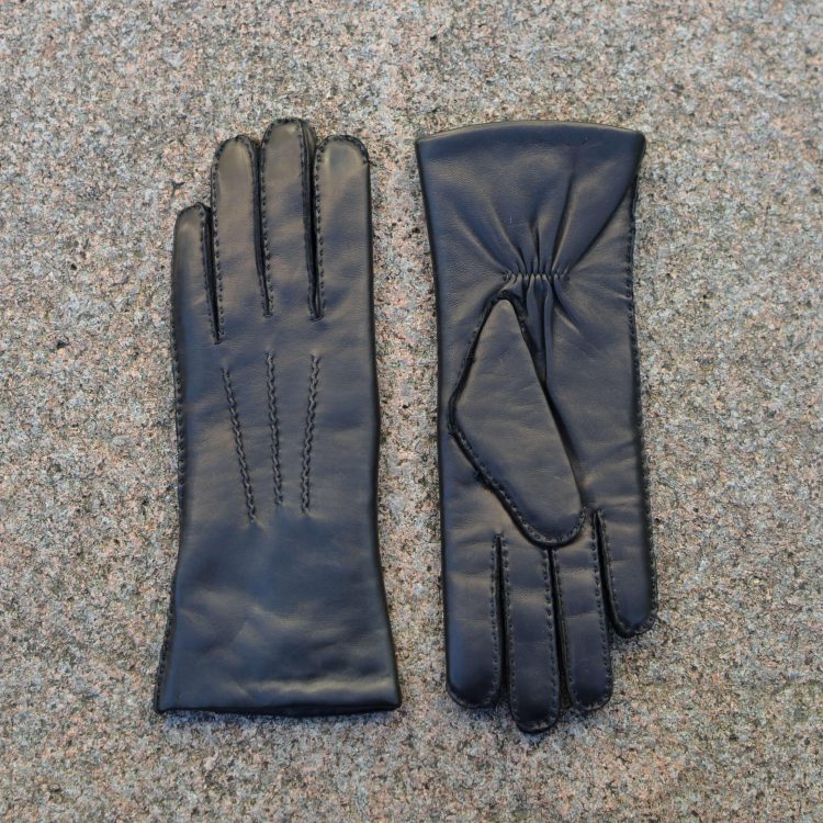 9103-8 Damehansker fõret med lammepels, håndsydde (Ellegant) Sort(3) 9103-8 Damehansker fõret med lammepels, håndsydde (Ellegant) Sort(3)