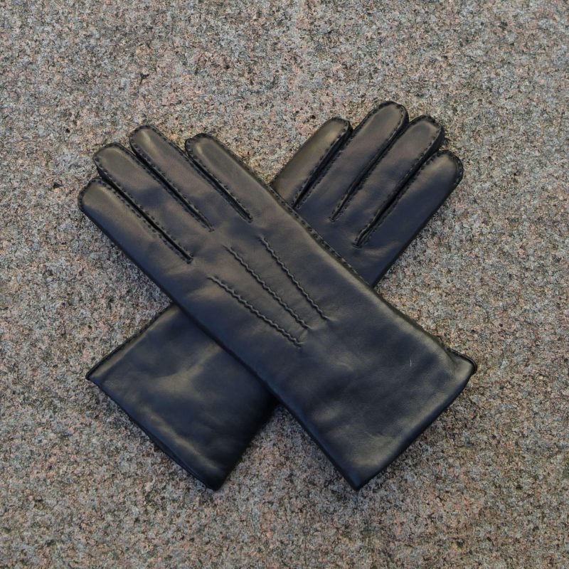 9103-8 Damehansker fõret med lammepels, håndsydde (Ellegant) Sort(4) 9103-8 Damehansker fõret med lammepels, håndsydde (Ellegant) Sort(4)