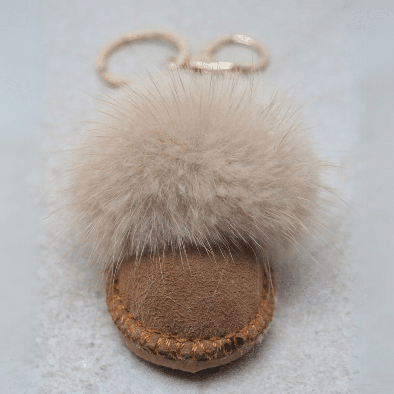 7d0999-7days-nokkelring-veskepynt-toffel-beige-5
