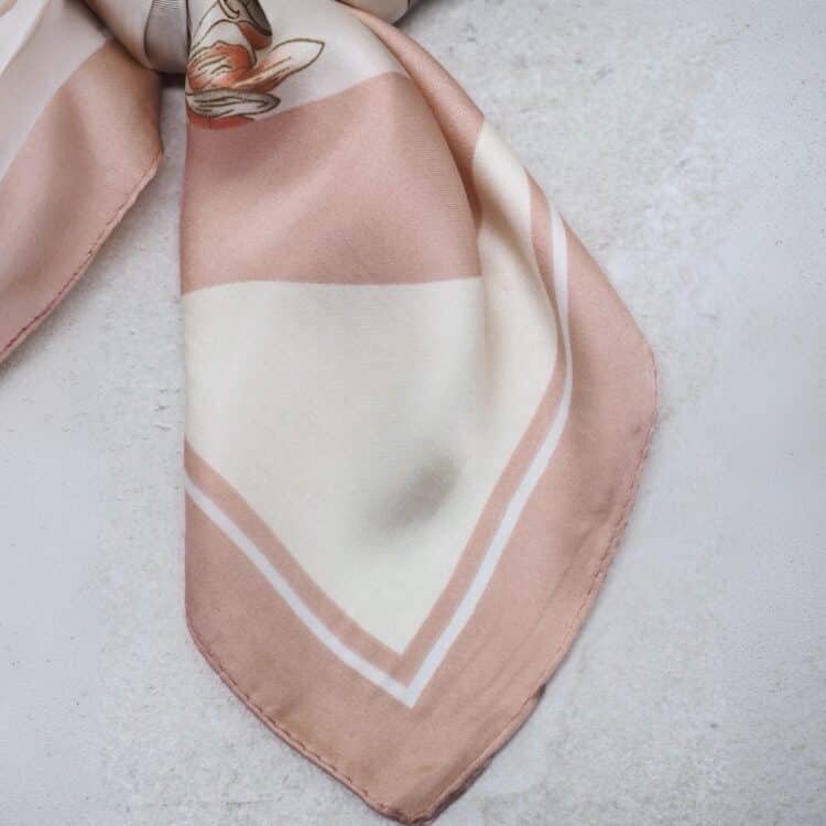 7D 1668 Satengskjerf rosa_4