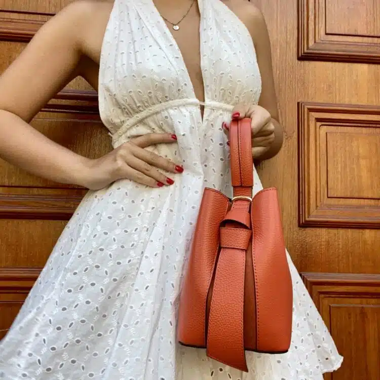 7D 2108 Bucket bag oransje, mørkere_1