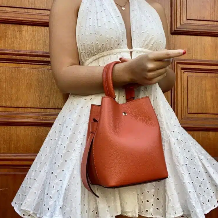 7D 2108 Bucket bag oransje, mørkere_3