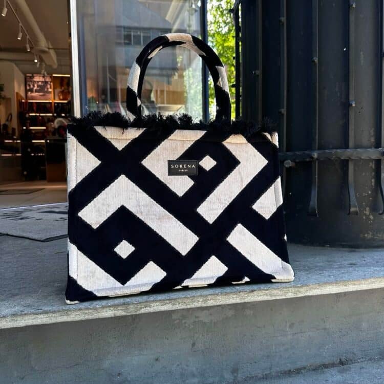 0997 SORENA Gloria big tote bag ny 1