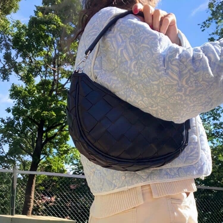 4865RAF Markberg Helia Crossbody bag, Raffia, black, ny