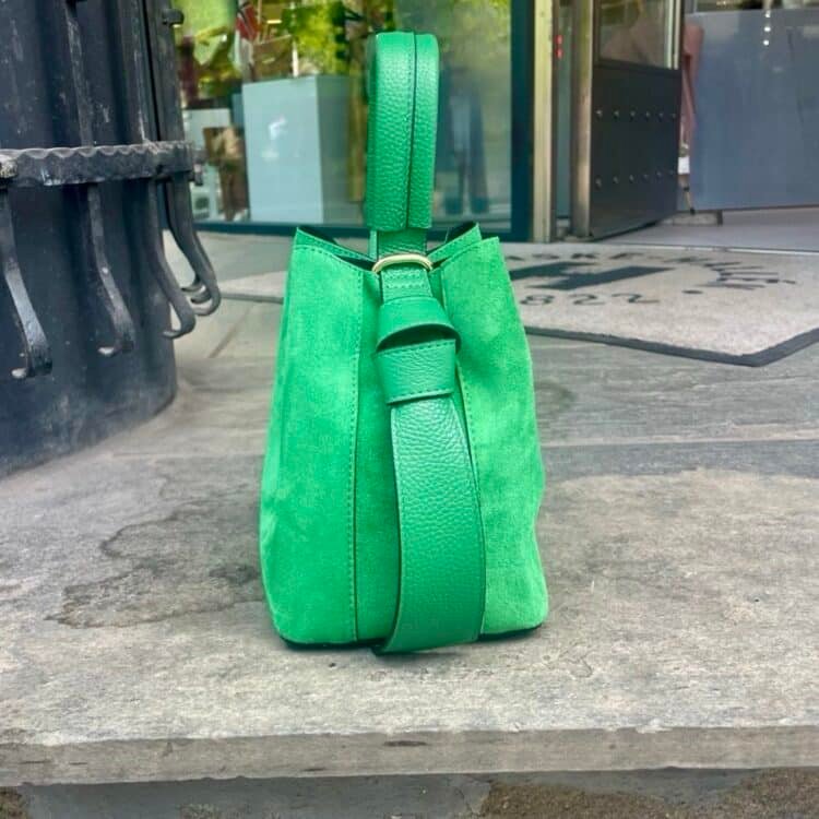 7D 2160 Bucket bag, semsket grønn 1 3