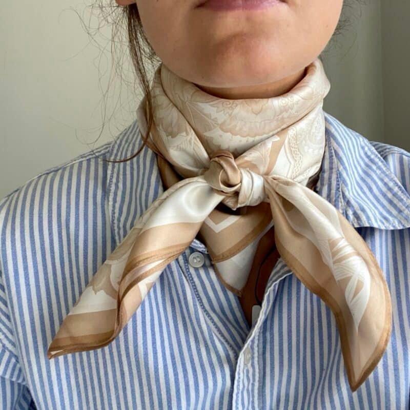 7D 5728 Silkeskjerf stort, beige _1