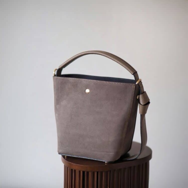 7D 2135 Bucket bag, semsket taupe _4