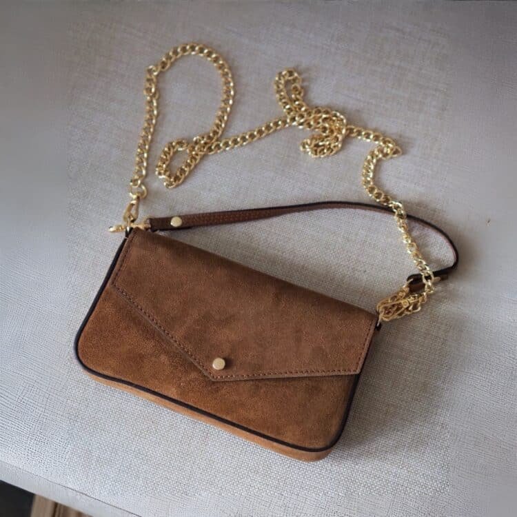 7D 6069 Konvolutt-skinnclutch semsket camel_2
