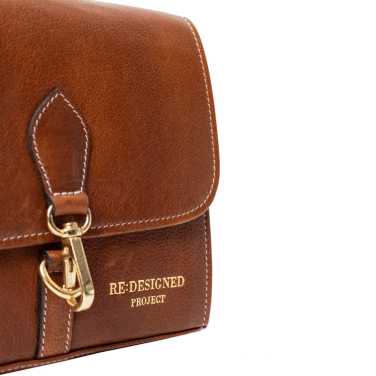 P093-redesigned-project-93-trekkspillmappe-walnut_6