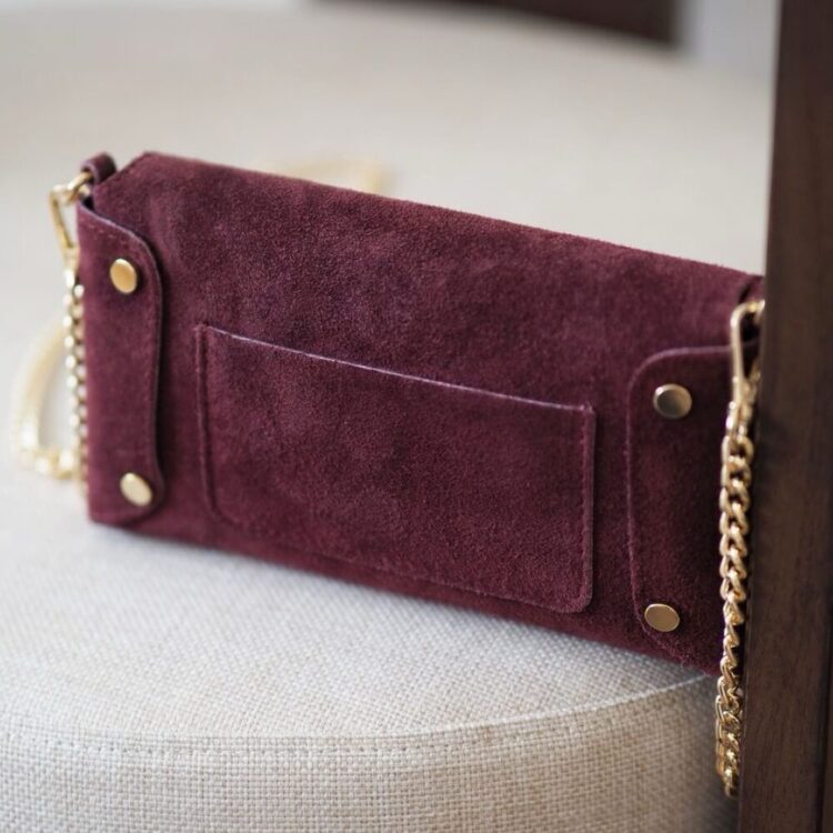 7d6168-clutch-i-semsket-skinn-bordeaux_4