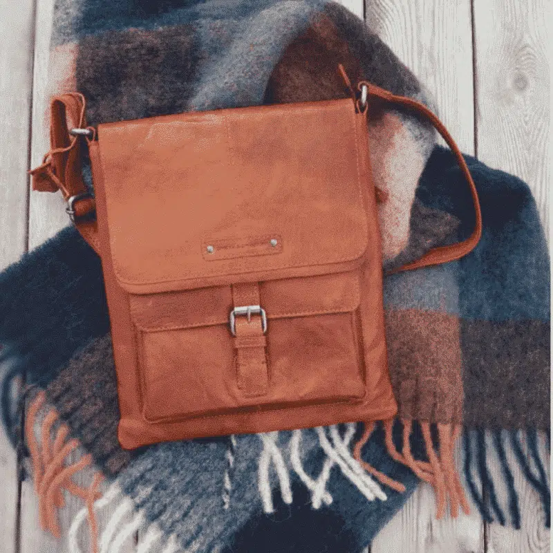 7723652 Flapbag Spikes & Sparrow